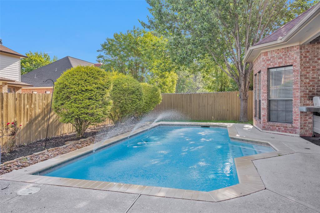 590 Edgewood Drive