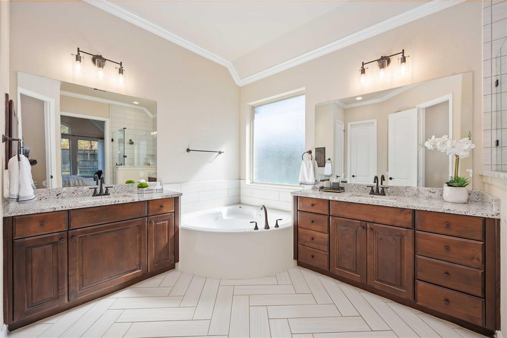 522 Blossom Cove Court Ct, Pinehurst, Texas image 19