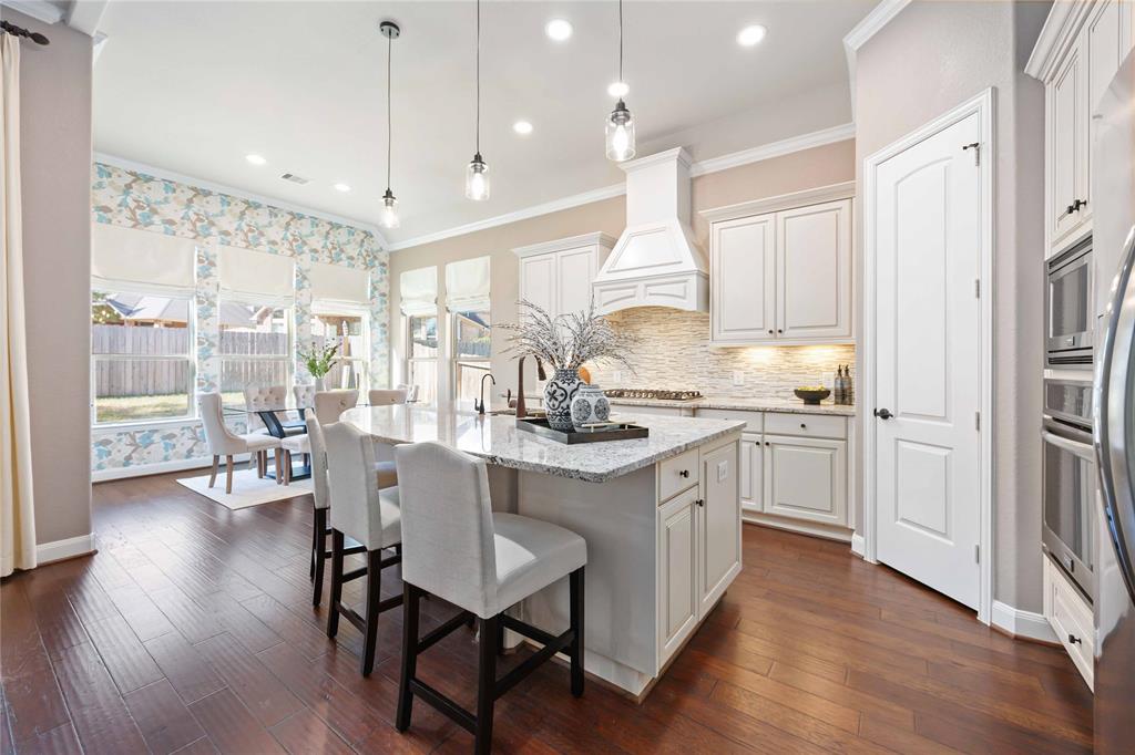 522 Blossom Cove Court Ct, Pinehurst, Texas image 12