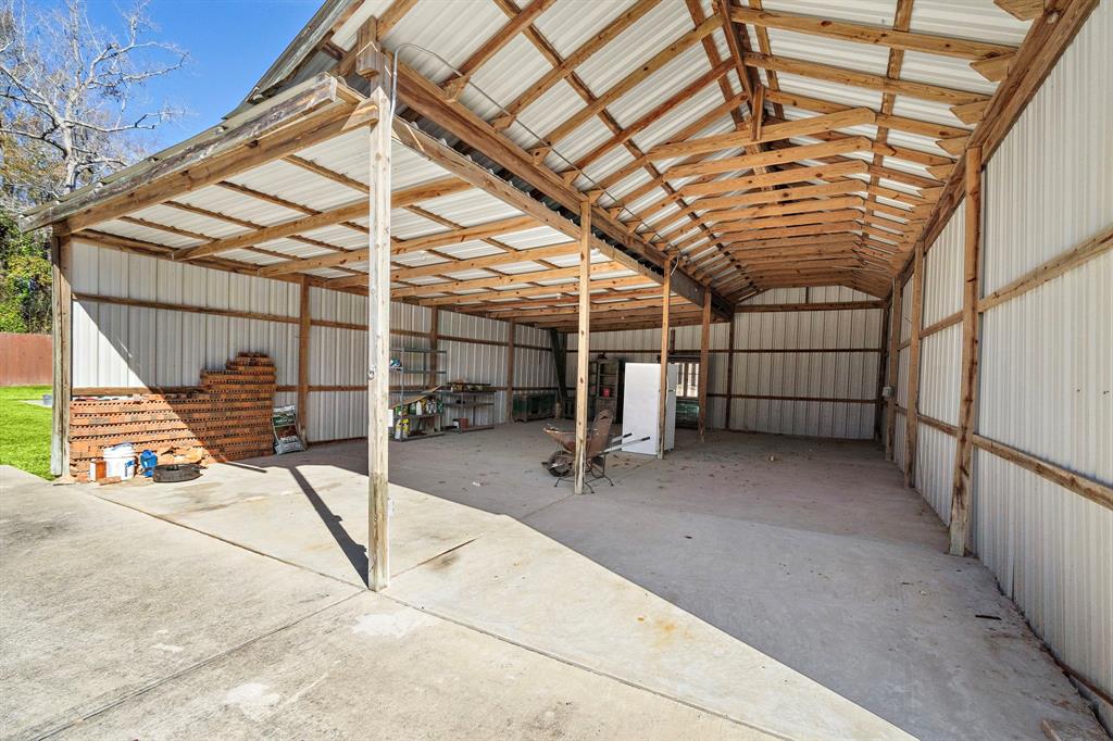1905 Airport Road, Conroe, Texas image 38