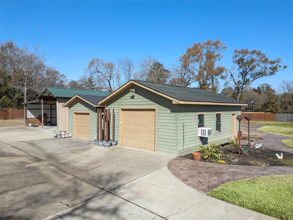 1905 Airport Road, Conroe, Texas image 5