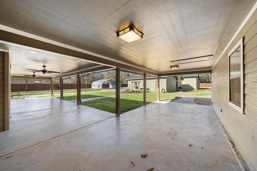 1905 Airport Road, Conroe, Texas image 32