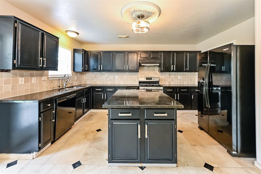 11526 Meadowchase Drive, Houston, Texas image 6