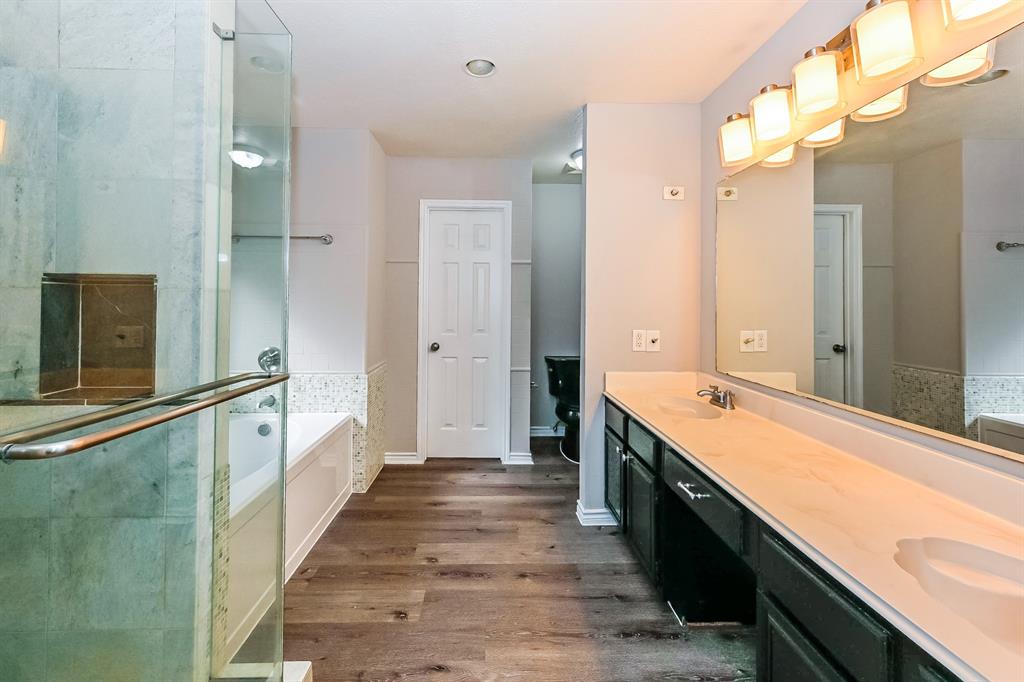 11526 Meadowchase Drive, Houston, Texas image 10