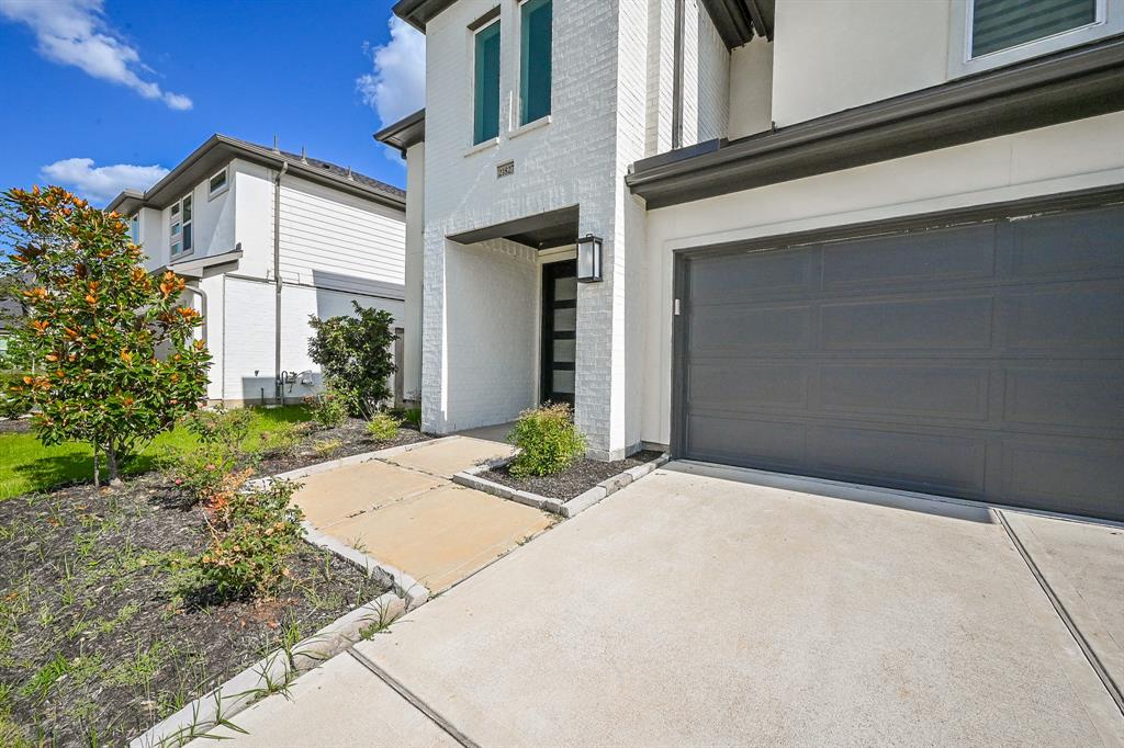 21827 Erskine Peaks Place