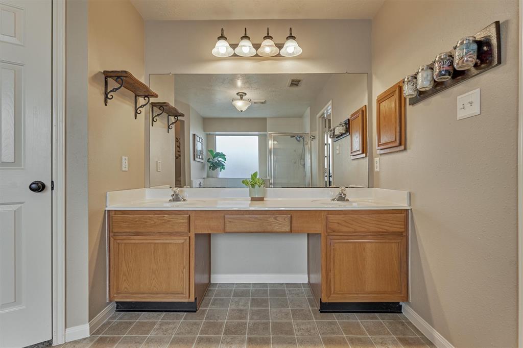 7430 Stonesfield Place, Spring, Texas image 17