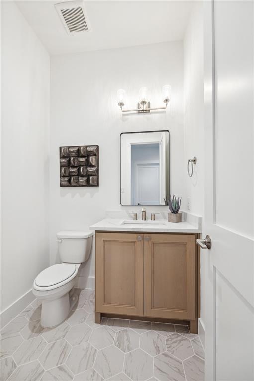 1027 Lake Breeze Drive, Waller, Texas image 37