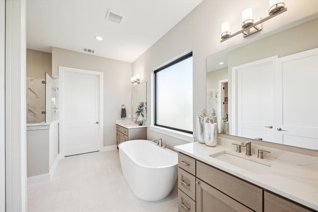 1027 Lake Breeze Drive, Waller, Texas image 23