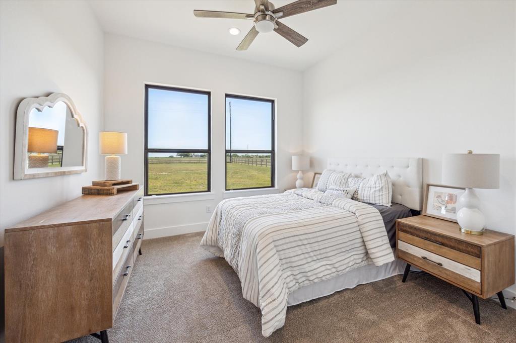 1027 Lake Breeze Drive, Waller, Texas image 33