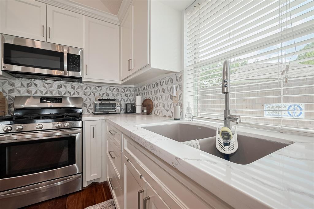 6026 Kristen Park Lane, Humble, Texas image 10