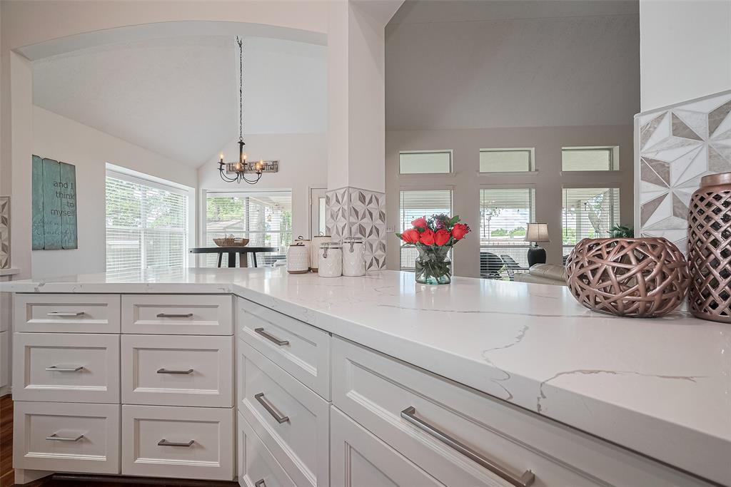 6026 Kristen Park Lane, Humble, Texas image 9