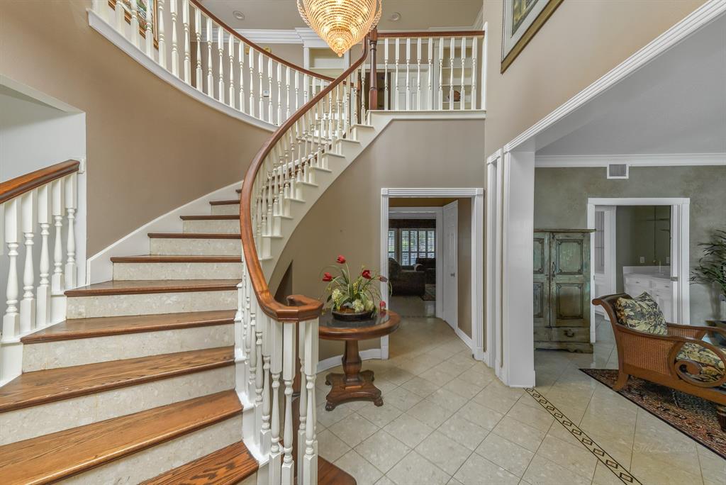2926 Deer Creek Drive, Sugar Land, Texas image 7