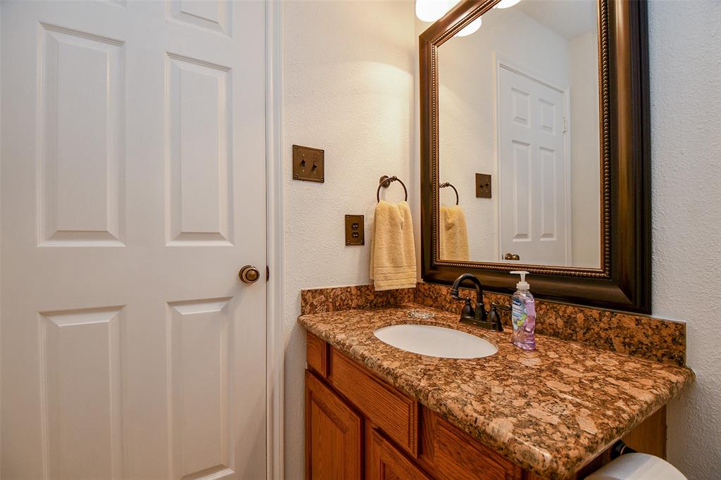 2125 Kingsdale Drive, Deer Park, Texas image 11