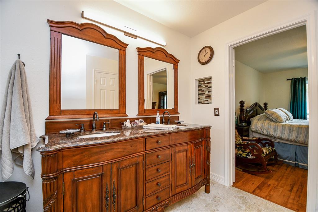2125 Kingsdale Drive, Deer Park, Texas image 14