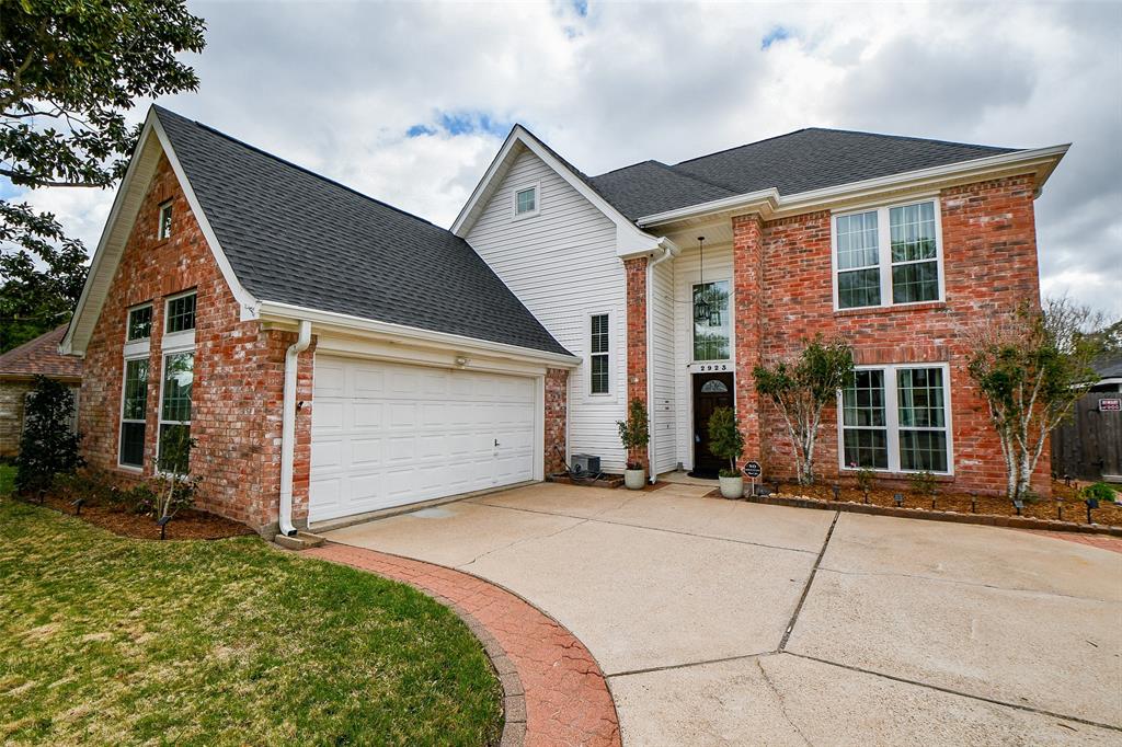 2125 Kingsdale Drive, Deer Park, Texas image 2