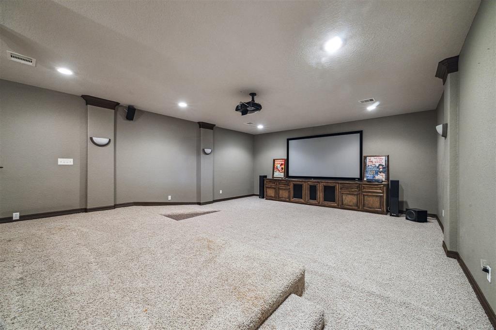 2202 Lakeway Drive, Friendswood, Texas image 25