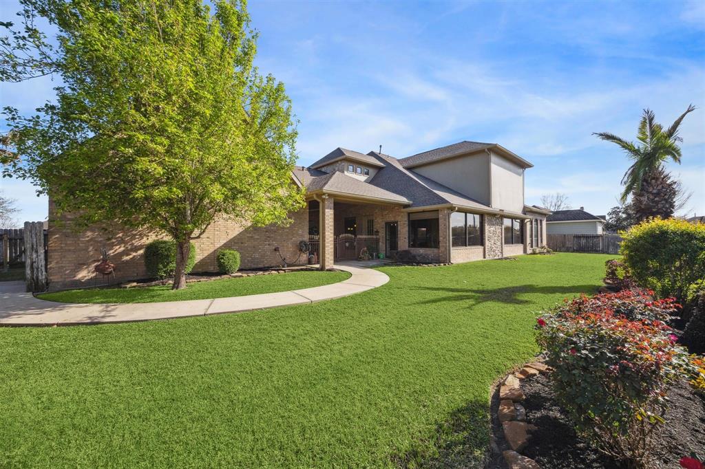 2202 Lakeway Drive, Friendswood, Texas image 34