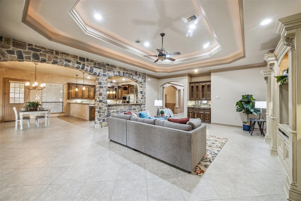 2202 Lakeway Drive, Friendswood, Texas image 12