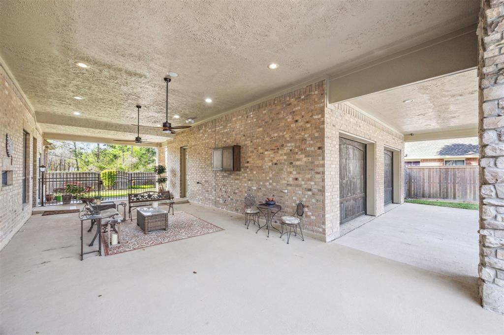 2202 Lakeway Drive, Friendswood, Texas image 31