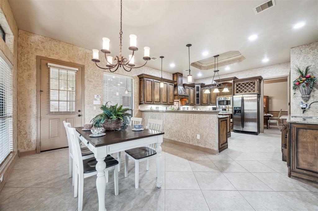 2202 Lakeway Drive, Friendswood, Texas image 10
