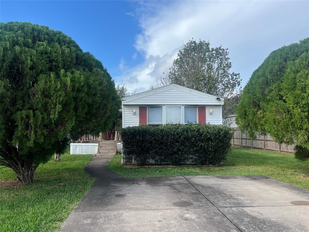 2002 Austin Street, Rosenberg, Texas image 2