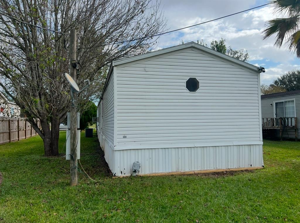 2002 Austin Street, Rosenberg, Texas image 24