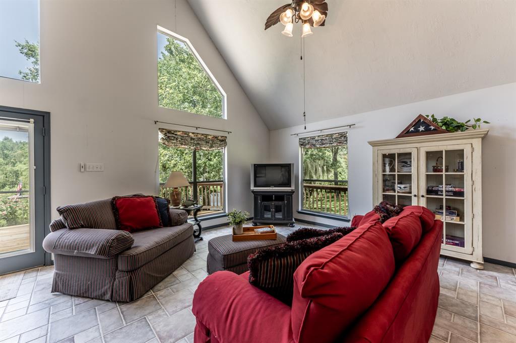 170 Shoreline Drive, Huntsville, Texas image 5