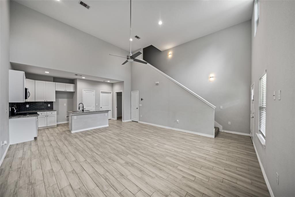 4006 Frontier Road