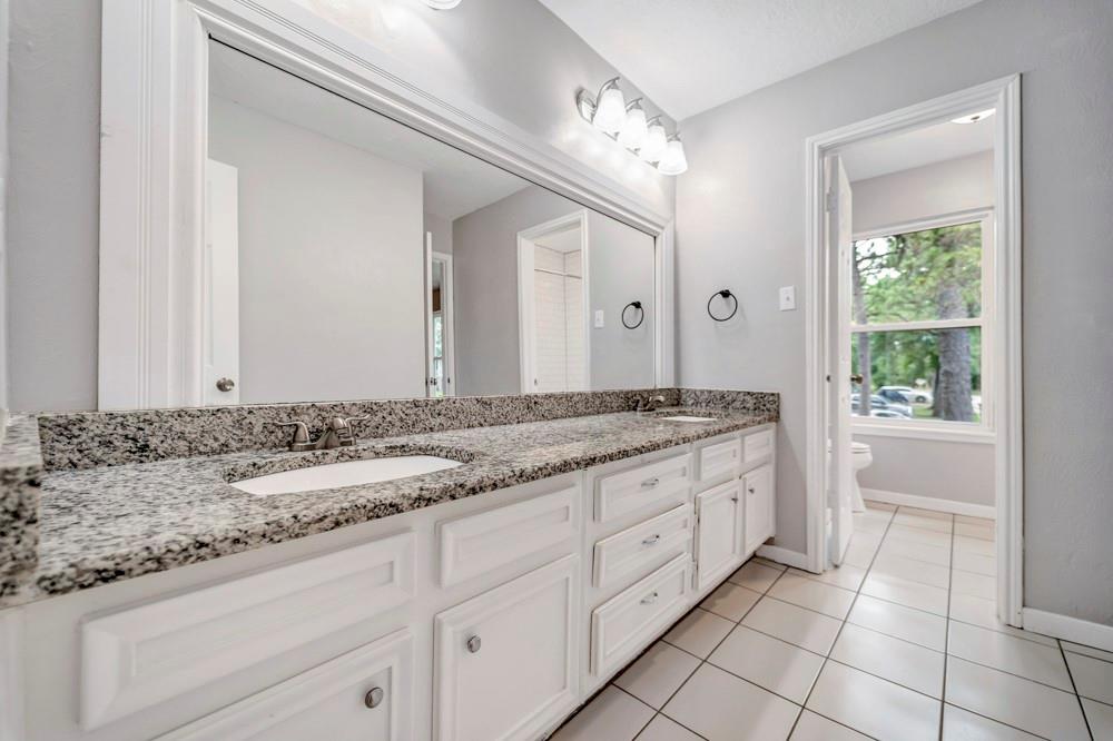 10311 Woodhollow Drive, Conroe, Texas image 26