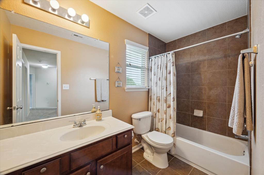 3408 Old Holly Drive, Pearland, Texas image 26