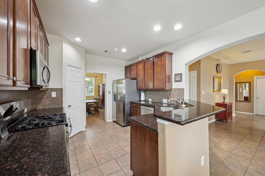 3408 Old Holly Drive, Pearland, Texas image 16