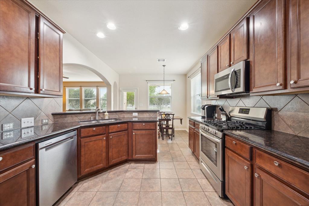 3408 Old Holly Drive, Pearland, Texas image 15