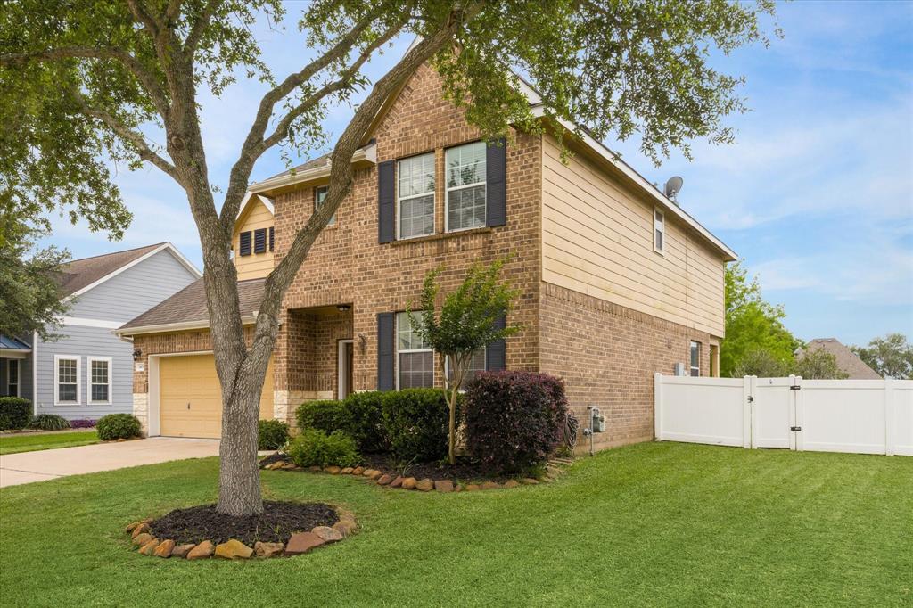 3408 Old Holly Drive, Pearland, Texas image 3