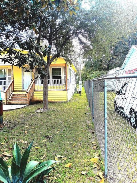 3306 Creston Drive Houston TX 77026