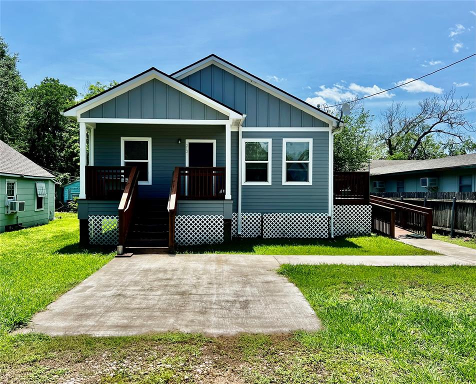 313 Rorem Avenue, Palacios, Texas image 3