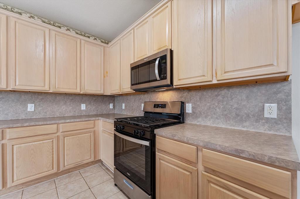 6238 Channelbrook Lane, Spring, Texas image 16