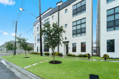 1118 Ennis Street Houston TX 77003