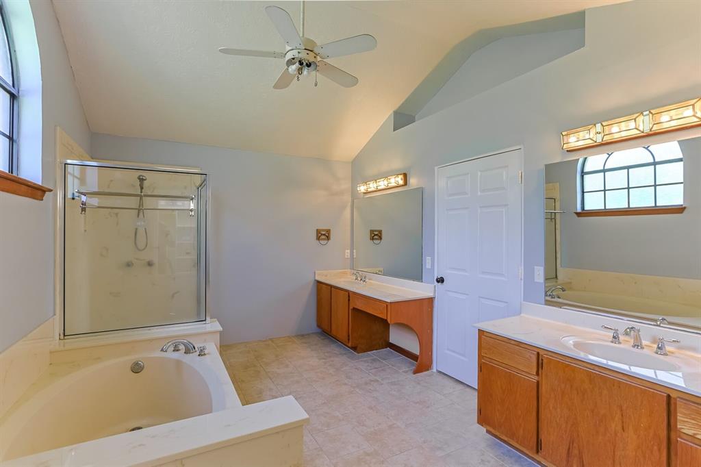25458 Camelot Lane, Hockley, Texas image 20