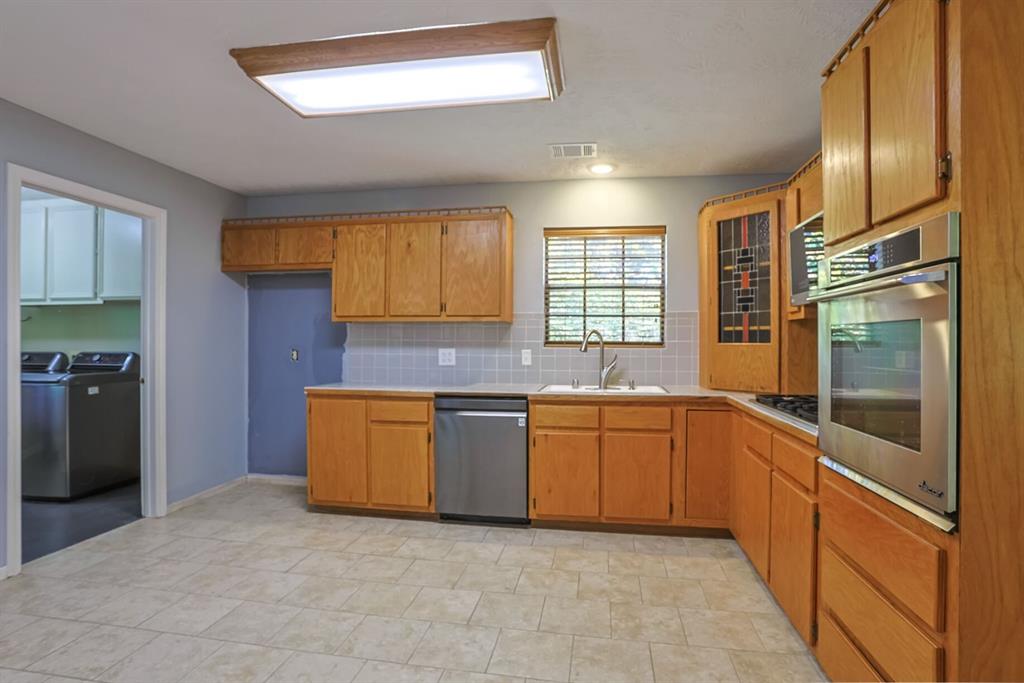 25458 Camelot Lane, Hockley, Texas image 10