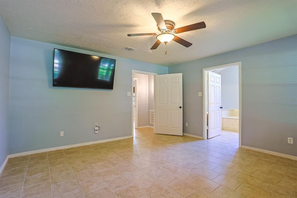 25458 Camelot Lane, Hockley, Texas image 16