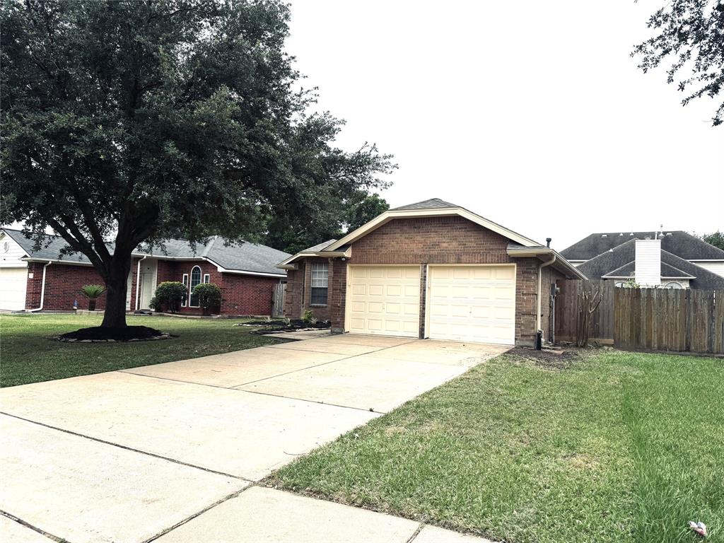 10403 N Shadowdale Drive