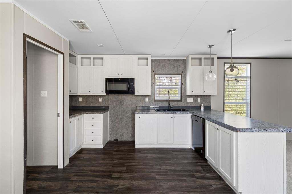 7 Wichita Circle, Huntsville, Texas image 4