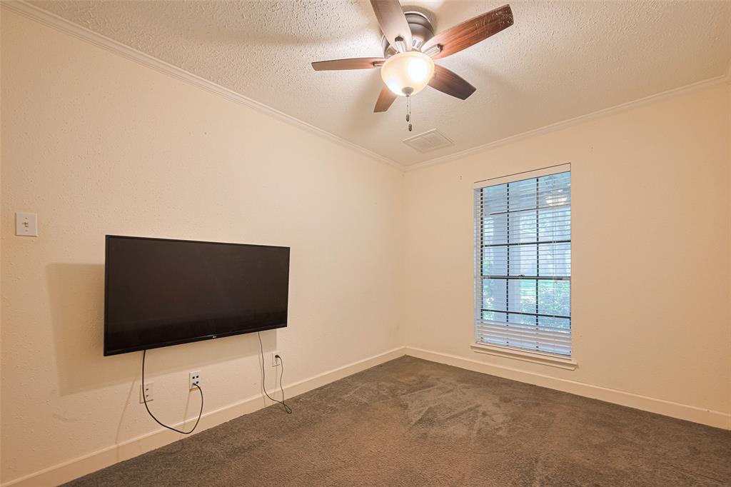 19426 Gladewater Drive, Tomball, Texas image 27