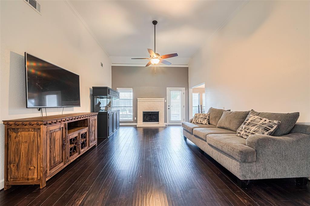 19426 Gladewater Drive, Tomball, Texas image 6