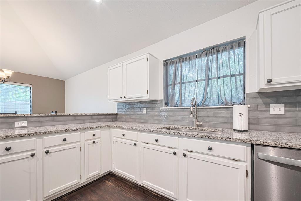 19426 Gladewater Drive, Tomball, Texas image 16