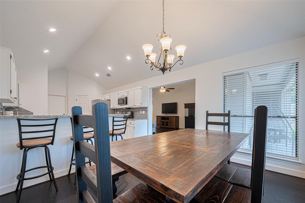 19426 Gladewater Drive, Tomball, Texas image 12