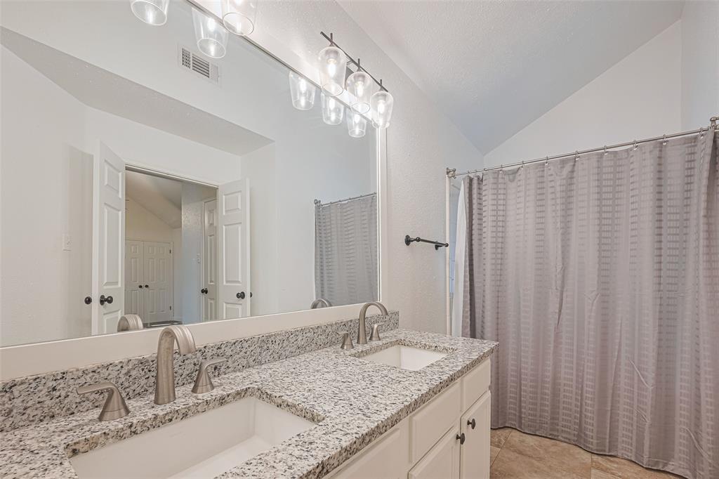 19426 Gladewater Drive, Tomball, Texas image 32