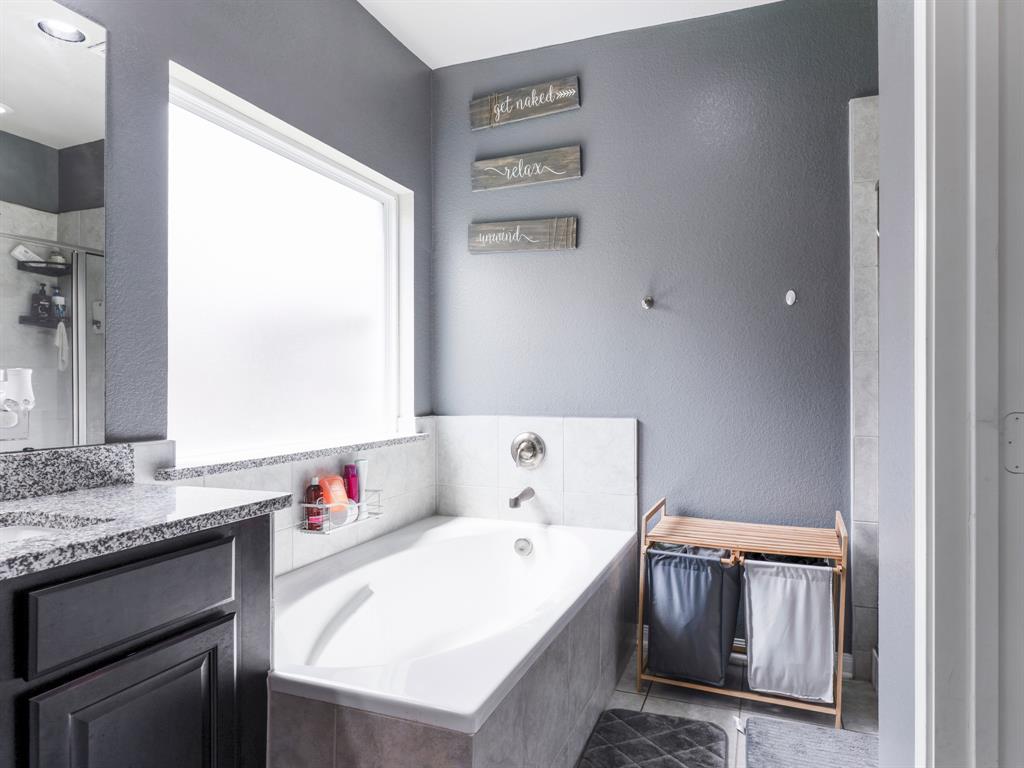 315 Woodhaven Drive, West Columbia, Texas image 22