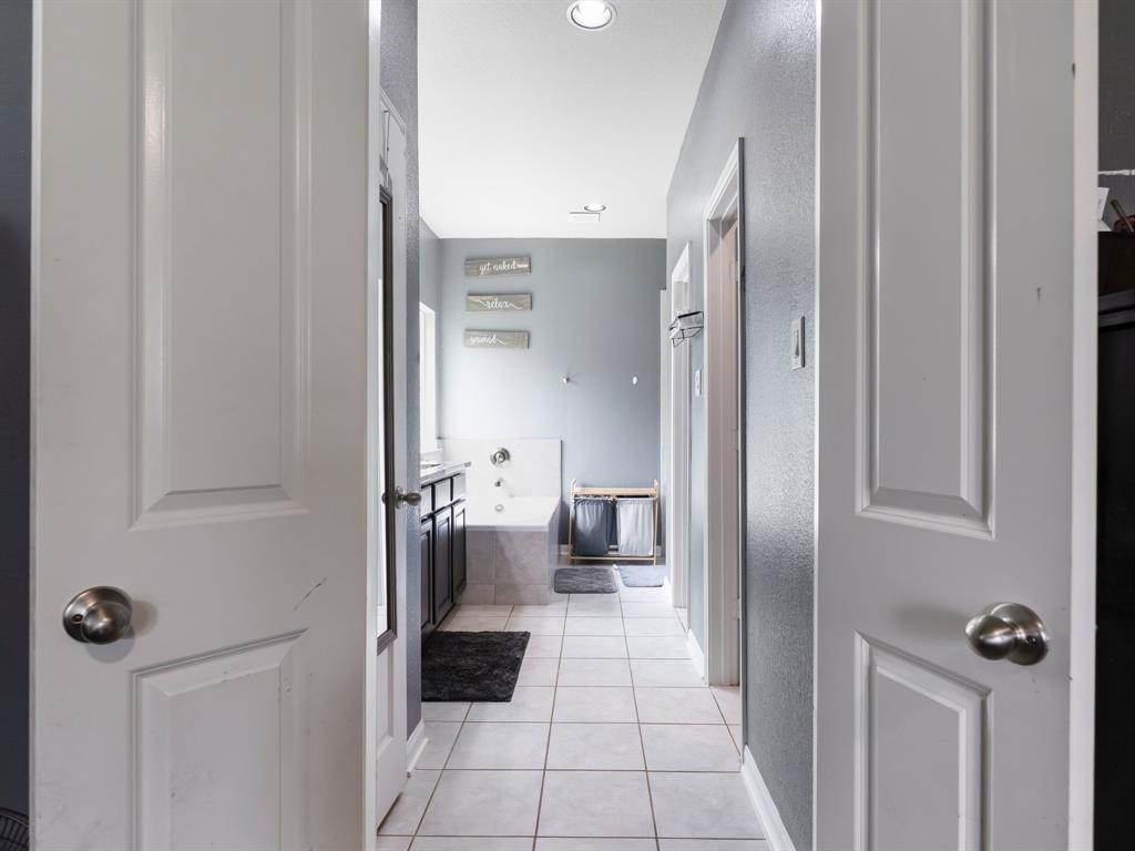 315 Woodhaven Drive, West Columbia, Texas image 21