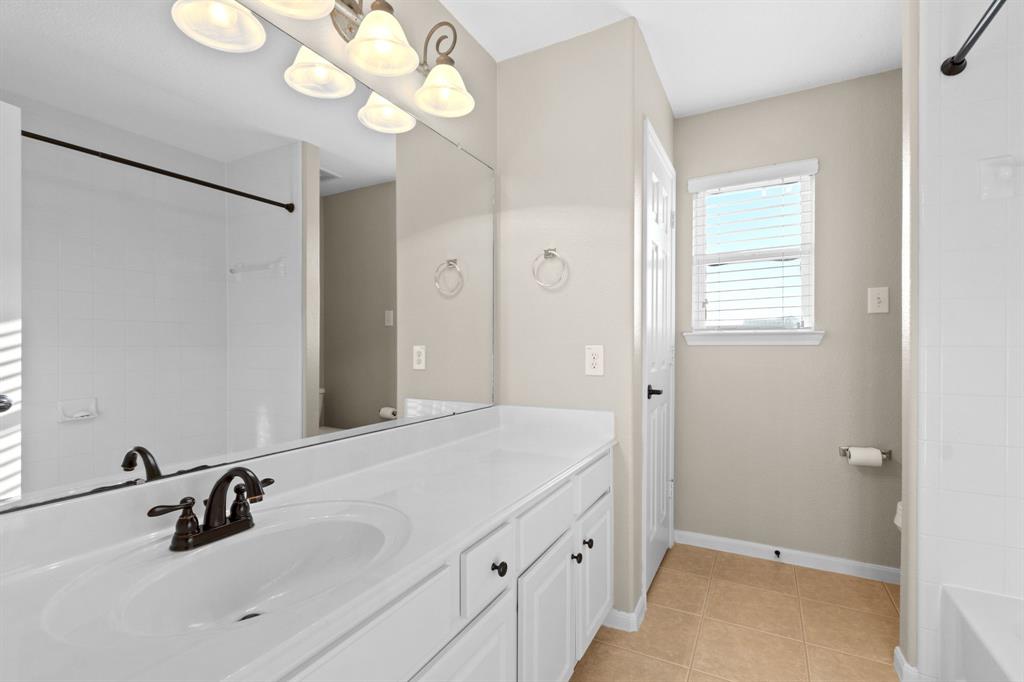 12506 Village Crest Court, Tomball, Texas image 32